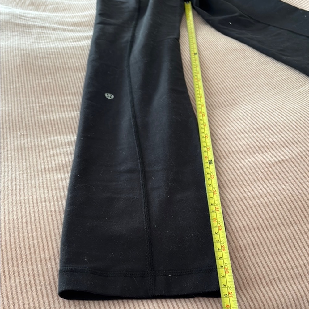 Lululemon Black High-Waisted Leggings - Picture 4 of 5